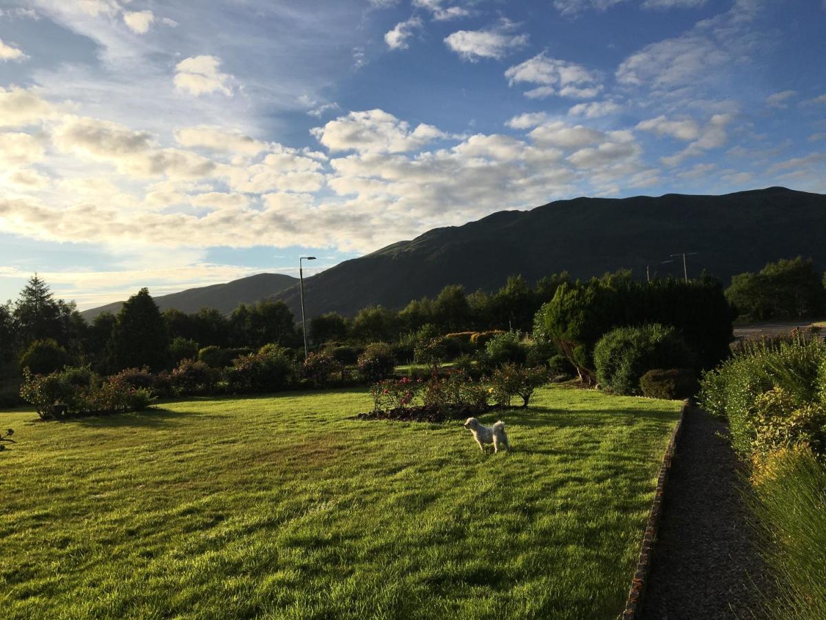 Lyn-Leven Guest House Ballachulish Exteriör bild